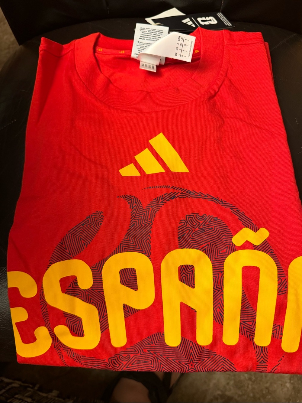 adidas Red Short Sleeve Tee with Yellow ESPAÑA Print - Picture 3 of 3